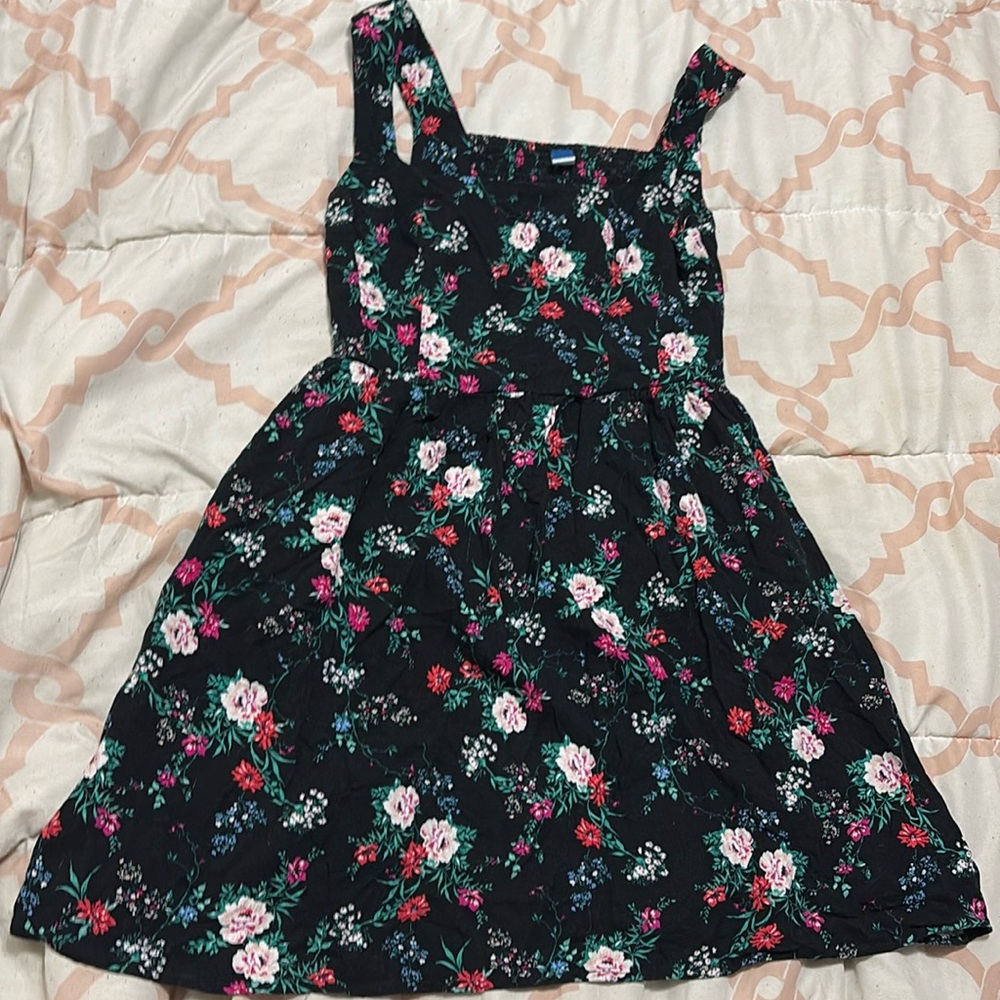 Floral mid thigh length dress